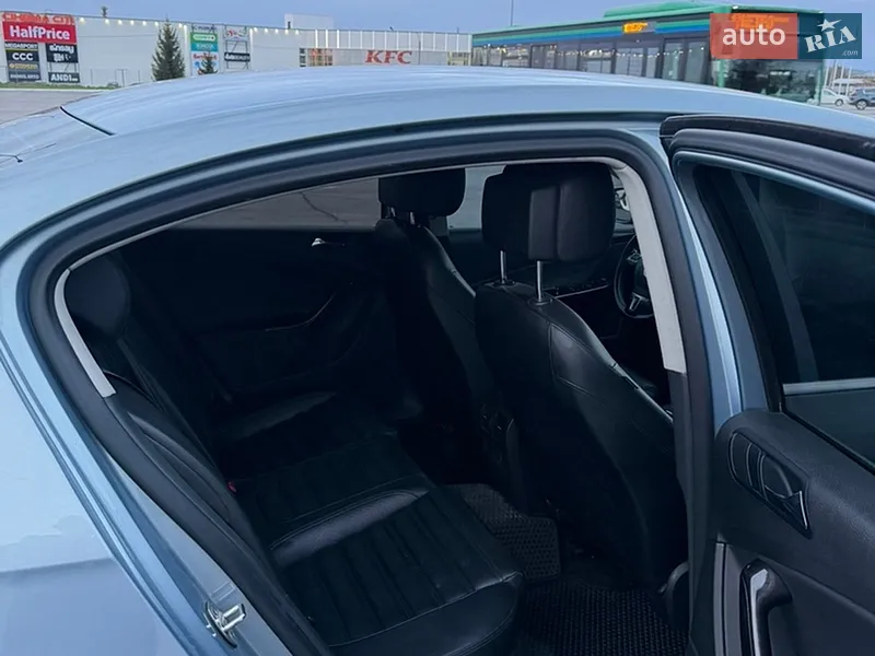 Volkswagen Passat 2010 VIN WVWZZZ3CZAE078988 фото оголошення 30 з 79