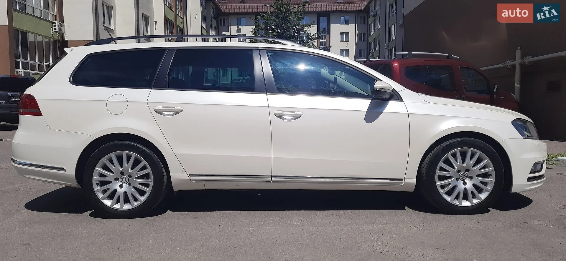 Volkswagen Passat 2014 VIN WVWZZZ3CZEE158637 фото оголошення 4 з 17