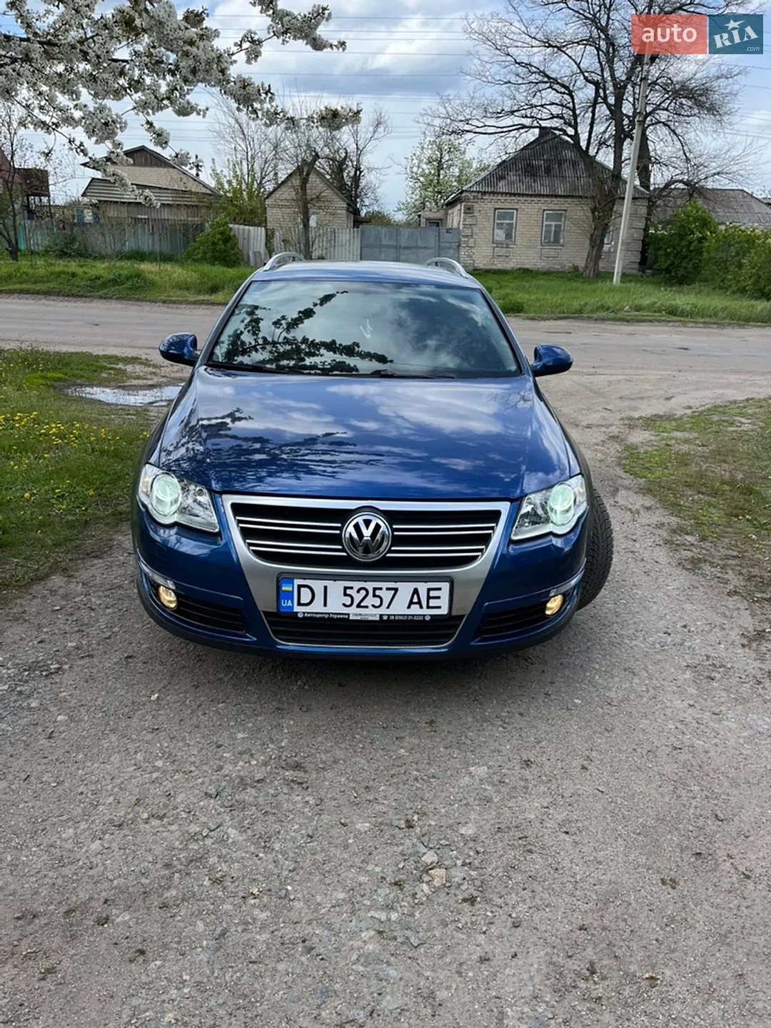 2010 Volkswagen Passat - мініатюра 2