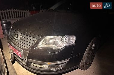 Седан Volkswagen Passat 2006 в Турбовом