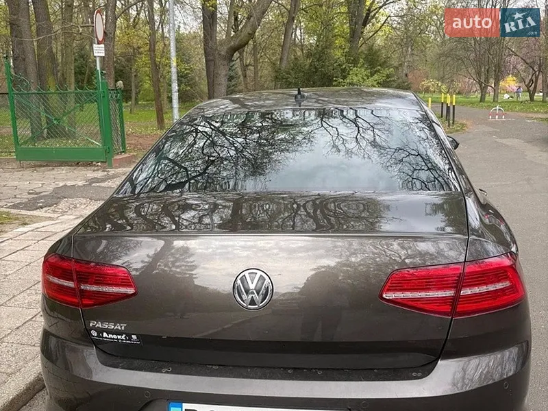 Volkswagen Passat 2018 VIN WVWZZZ3CZJE192610 фото оголошення 4 з 41