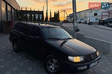 Универсал Volkswagen Passat 1994 в Львове