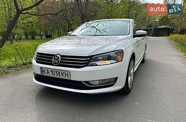 Седан Volkswagen Passat 2014 в Києві