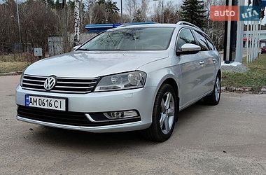 Универсал Volkswagen Passat 2010 в Житомире