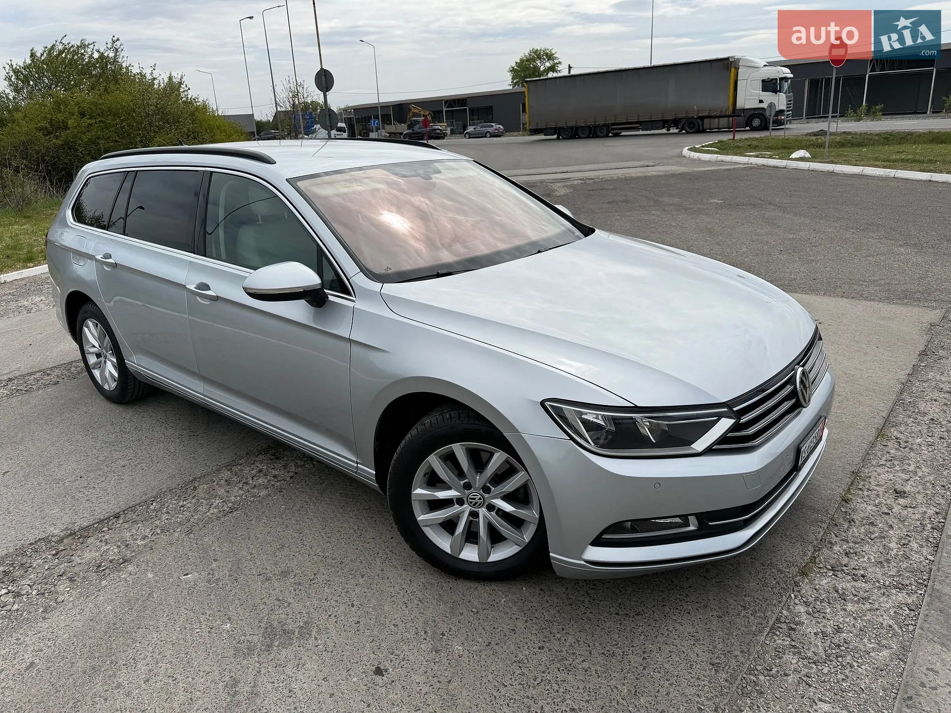 2016 Volkswagen Passat - мініатюра 15