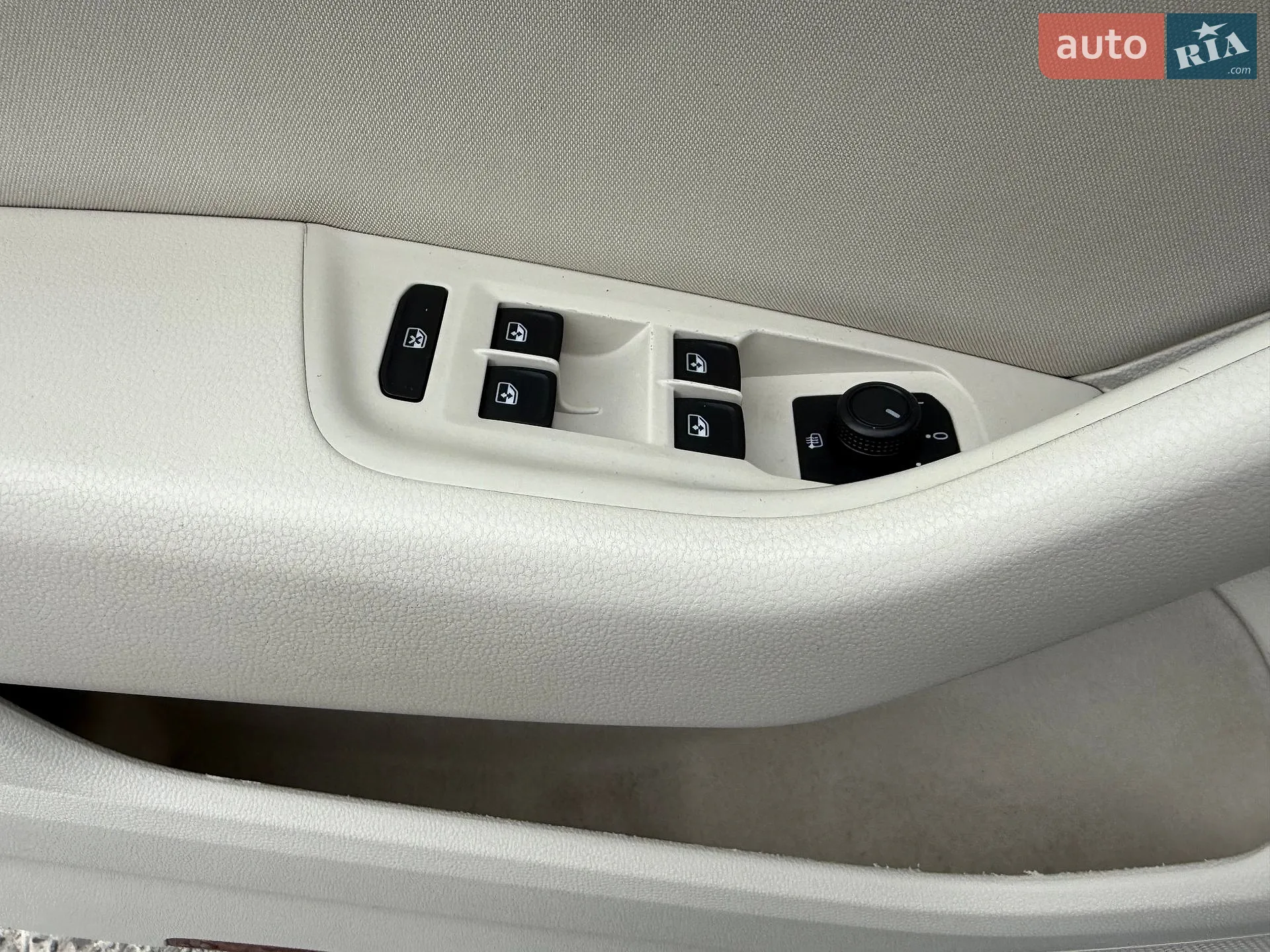 2016 Volkswagen Passat - мініатюра 43