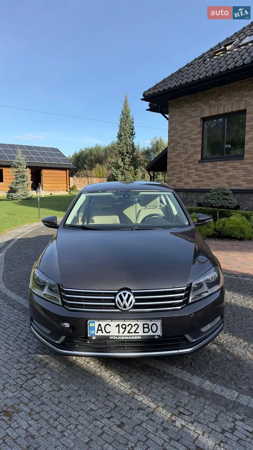 2012 Volkswagen Passat - мініатюра 2