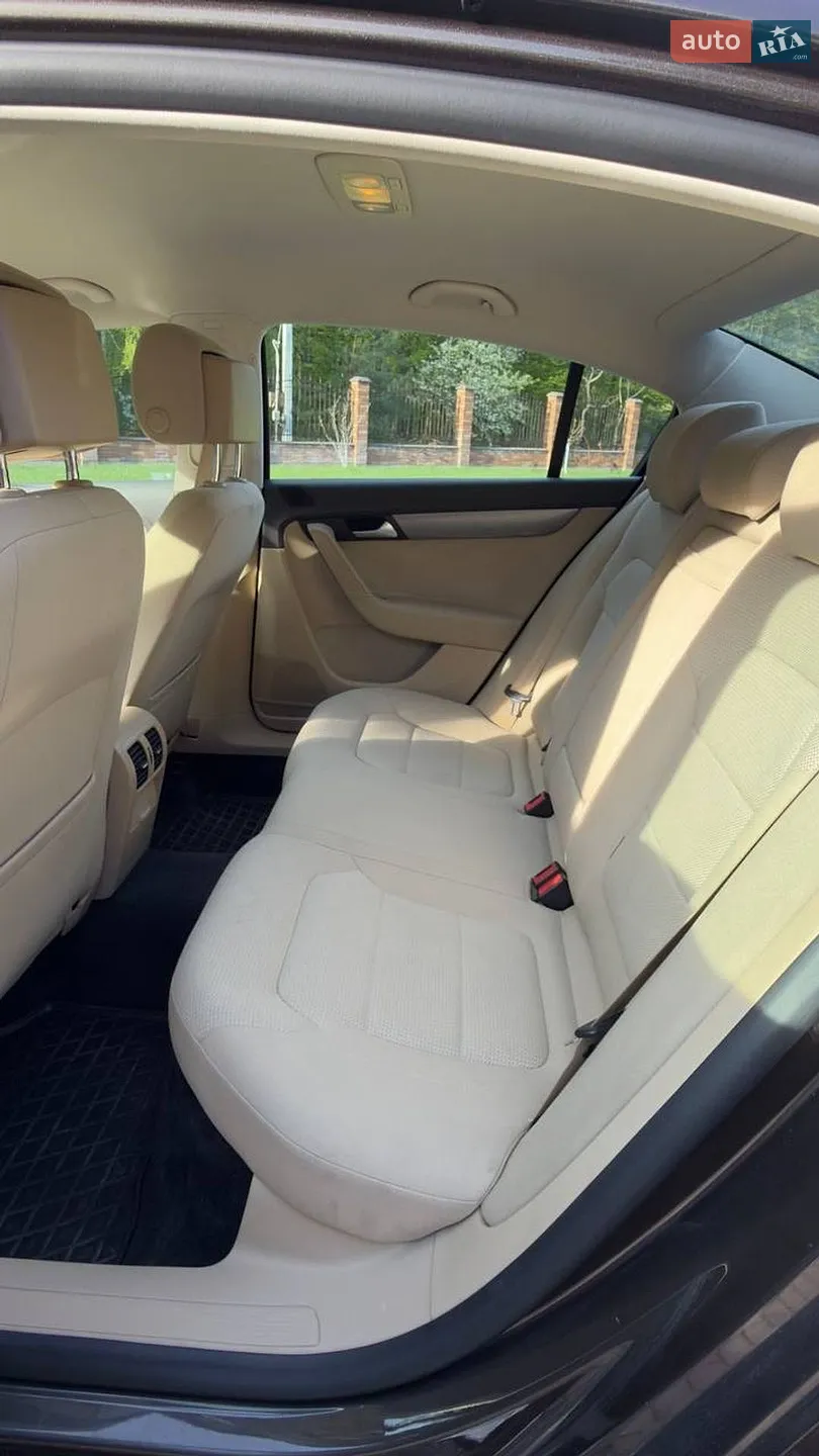 2012 Volkswagen Passat - мініатюра 8