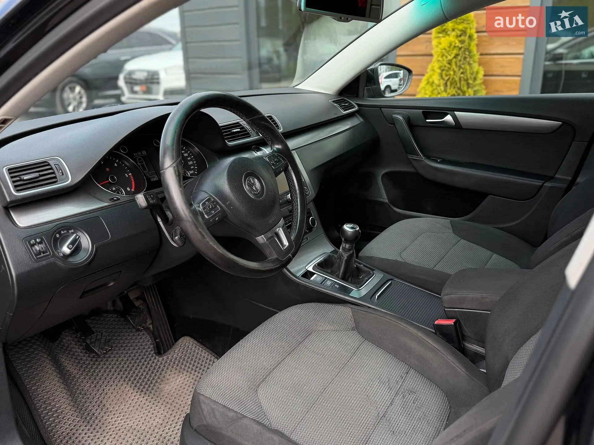 2011 Volkswagen Passat - мініатюра 29