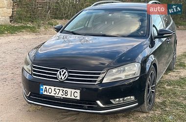 Універсал Volkswagen Passat 2011 в Трускавці