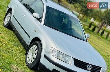 Универсал Volkswagen Passat 1999 в Новояворовске