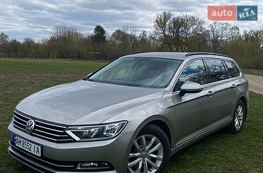 Універсал Volkswagen Passat 2014 в Бердичеві