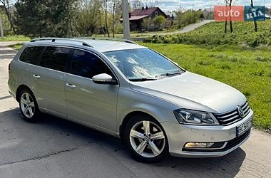 Універсал Volkswagen Passat 2011 в Львові