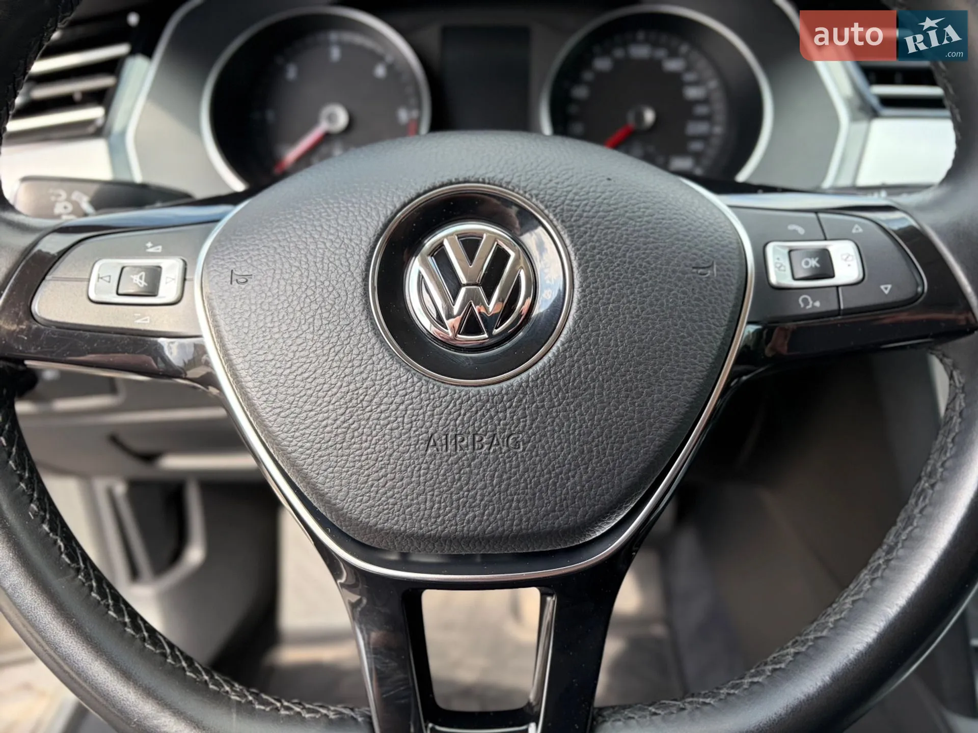 2017 Volkswagen Passat - мініатюра 25