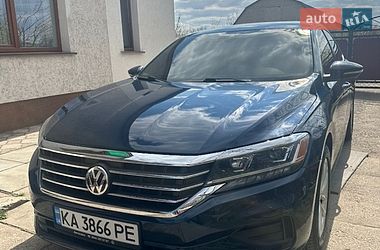 Седан Volkswagen Passat 2020 в Киеве