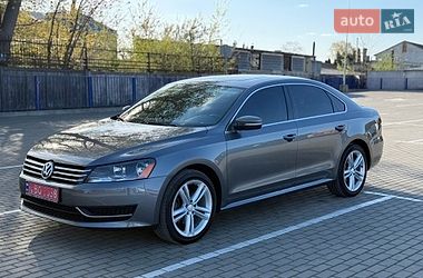Седан Volkswagen Passat 2015 в Тернополе