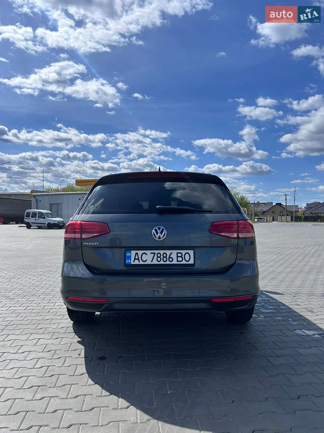 2016 Volkswagen Passat - мініатюра 3