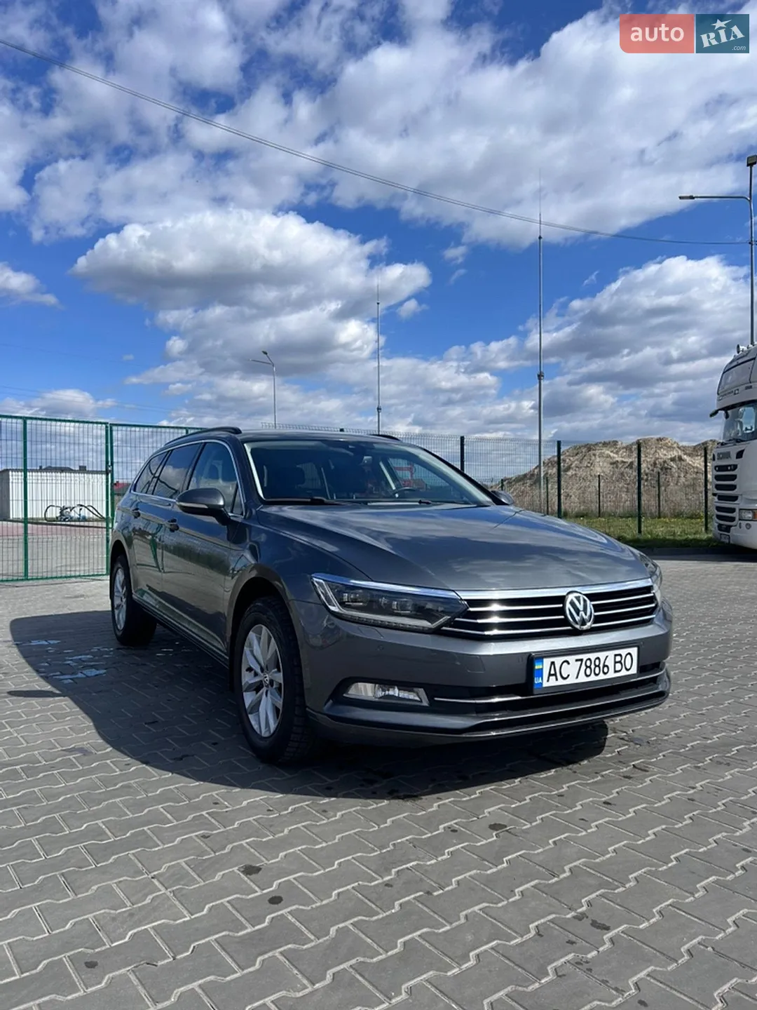 2016 Volkswagen Passat - мініатюра 5