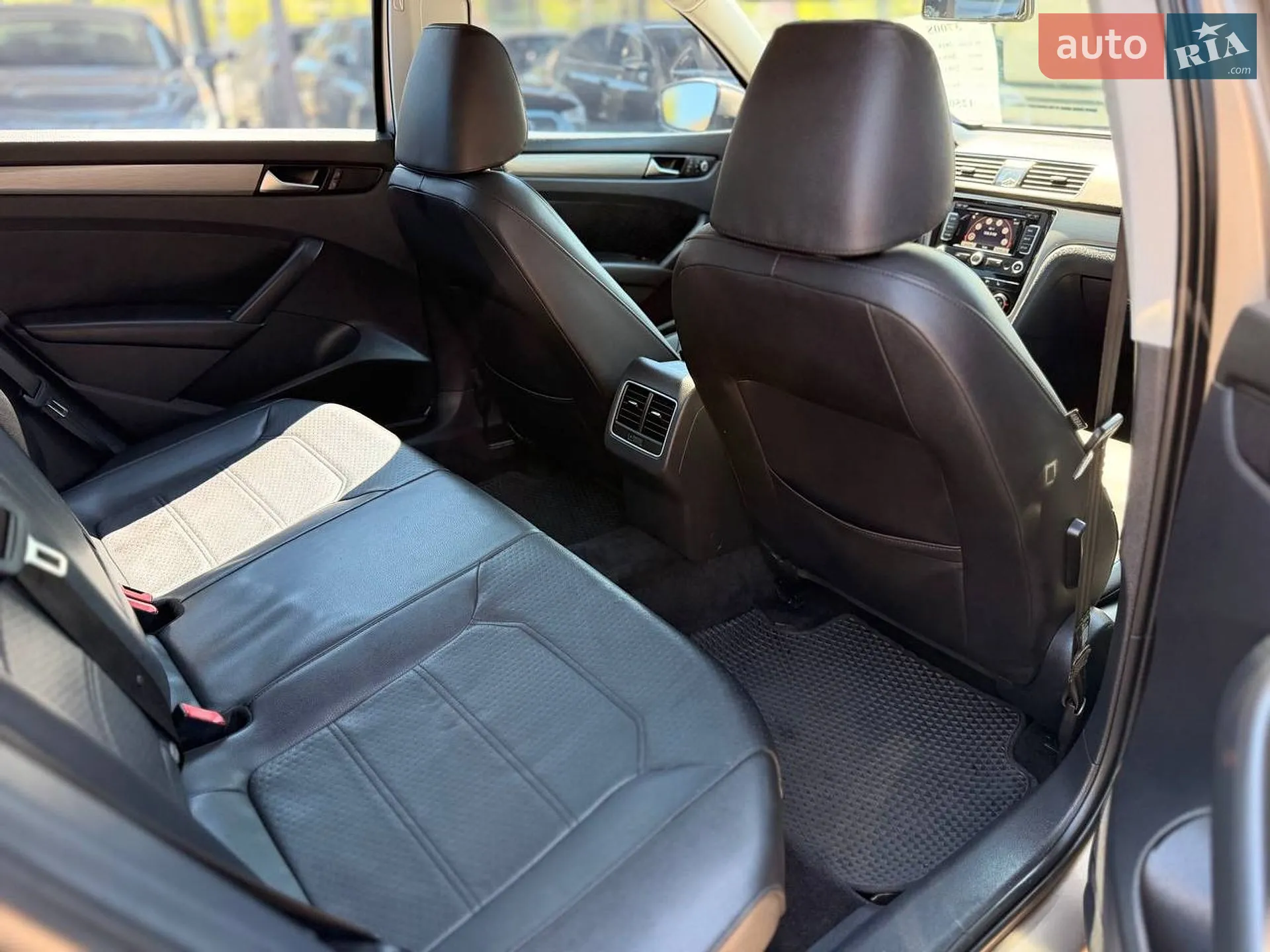 2014 Volkswagen Passat - мініатюра 16