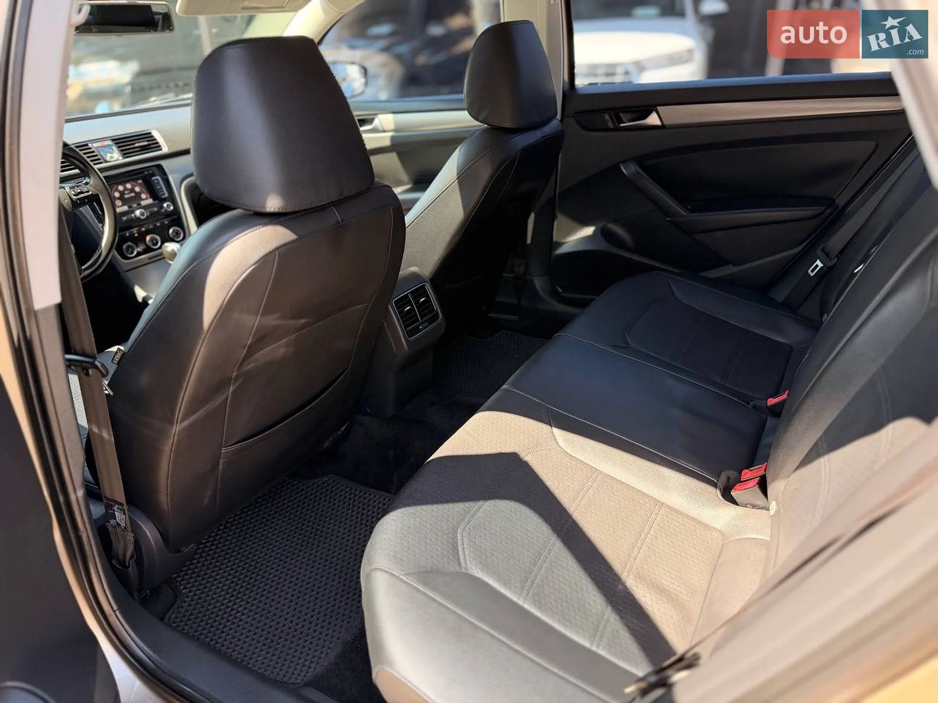 2014 Volkswagen Passat - мініатюра 13
