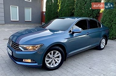 Седан Volkswagen Passat 2018 в Тернополі
