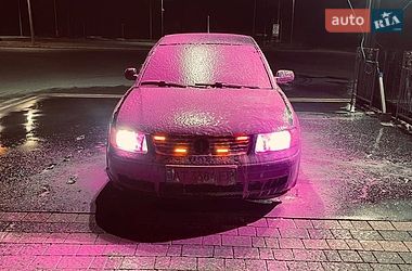 Седан Volkswagen Passat 2000 в Ивано-Франковске
