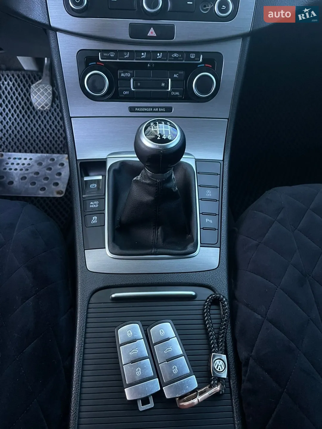 2011 Volkswagen Passat - мініатюра 28