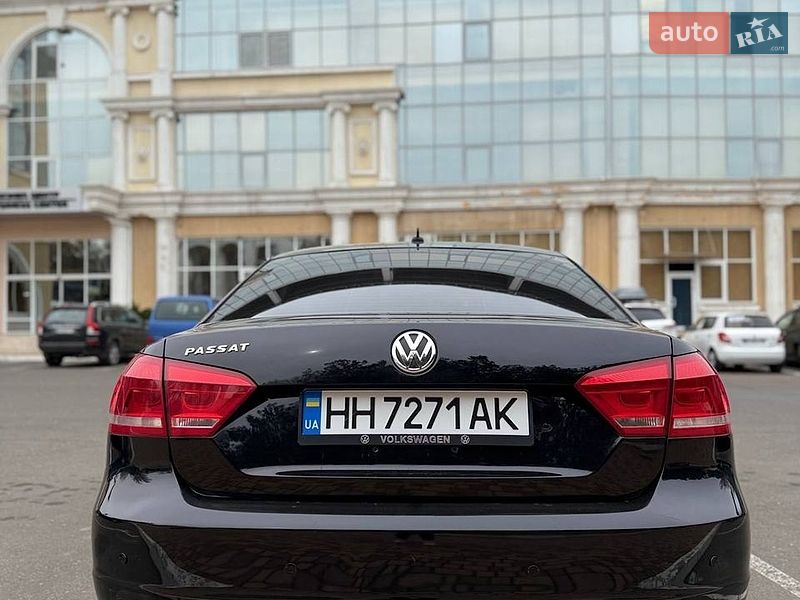 Седан Volkswagen Passat 2013 в Одессе