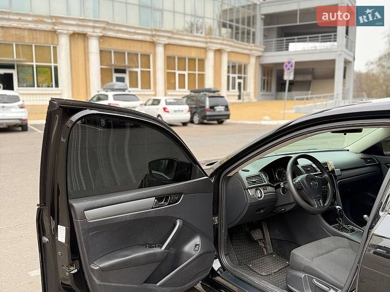 Седан Volkswagen Passat 2013 в Одессе