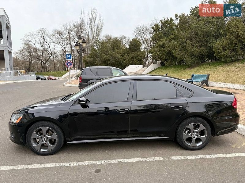 Седан Volkswagen Passat 2013 в Одессе