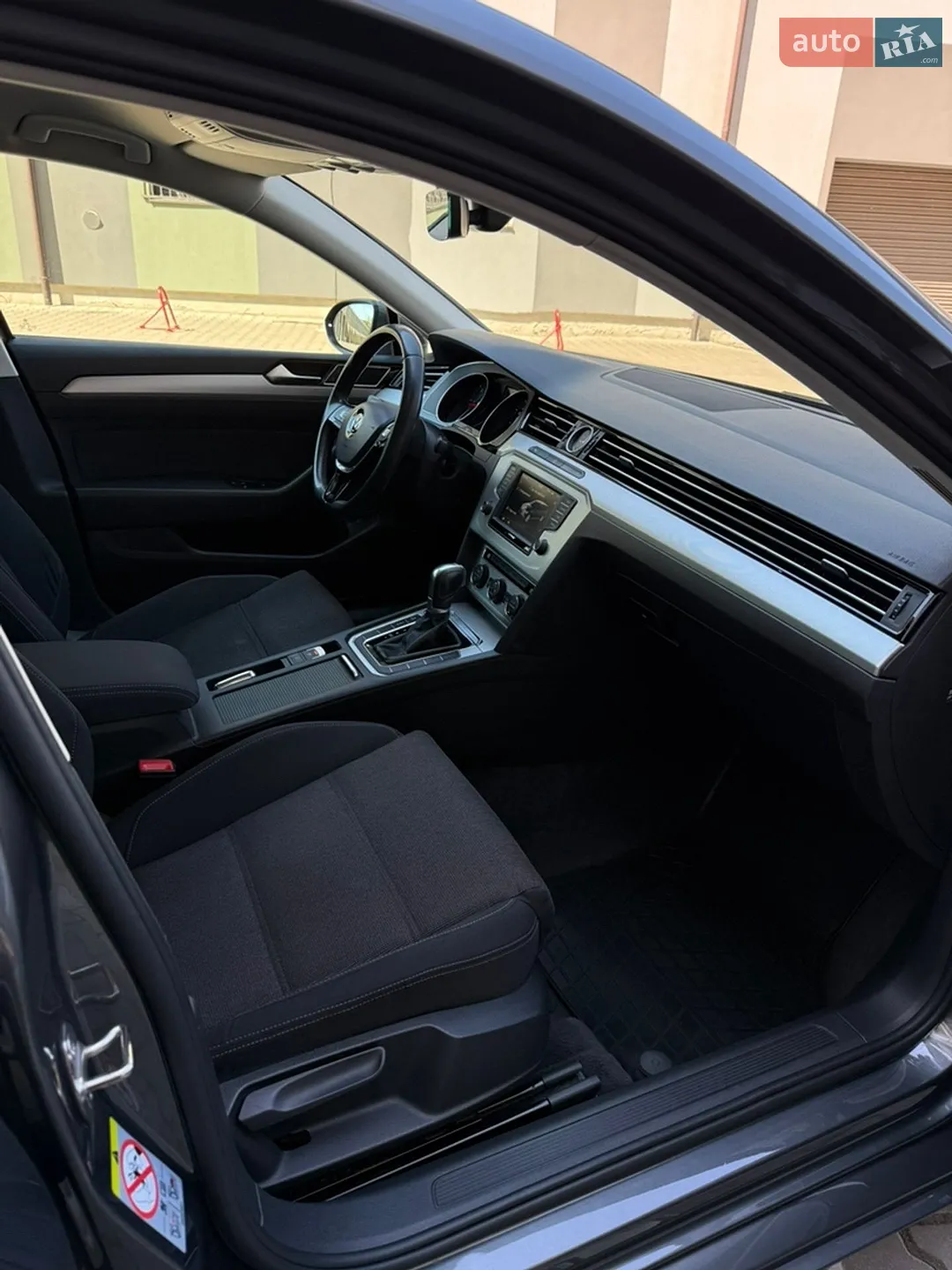 2017 Volkswagen Passat - мініатюра 41