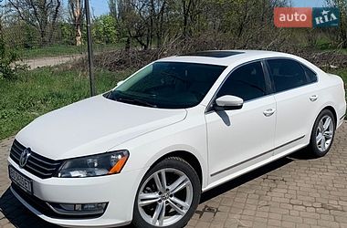 Седан Volkswagen Passat 2012 в Першотравенске