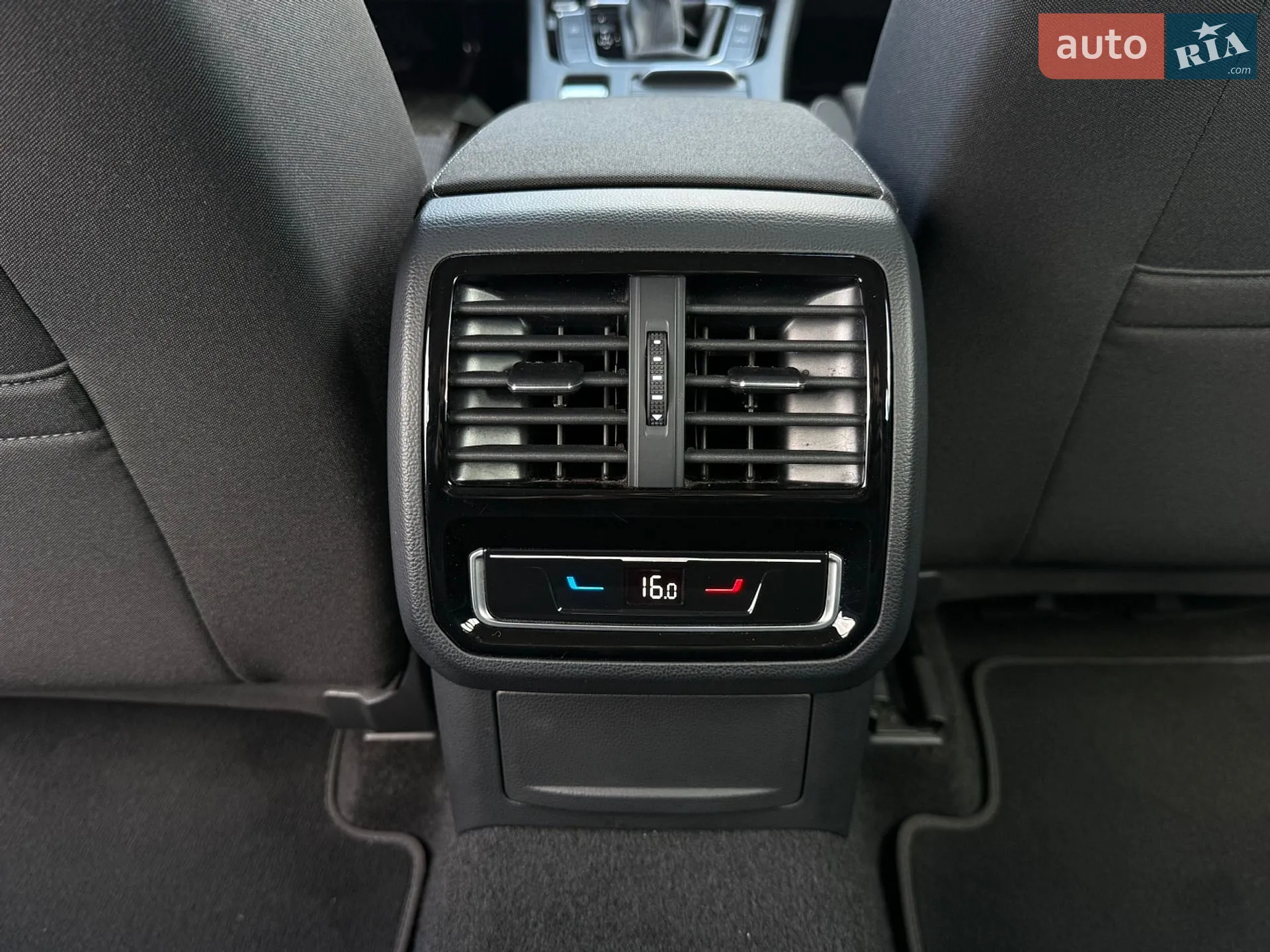 2022 Volkswagen Passat - мініатюра 7