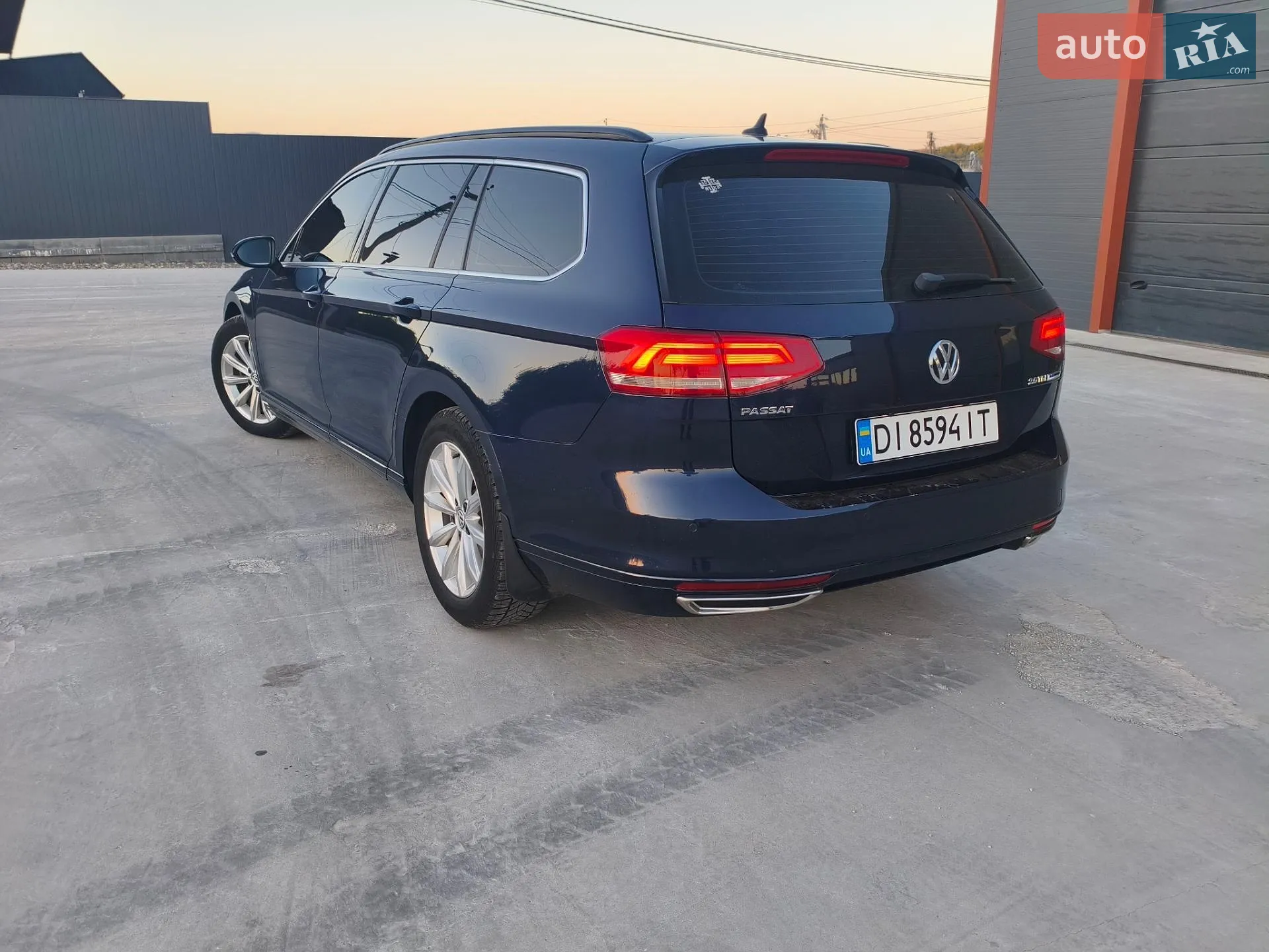2016 Volkswagen Passat - мініатюра 3