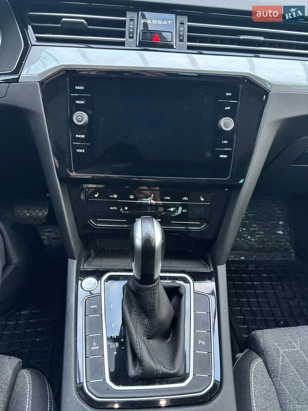 2022 Volkswagen Passat - мініатюра 4