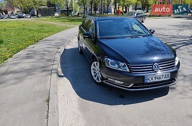 Седан Volkswagen Passat 2011 в Харькове