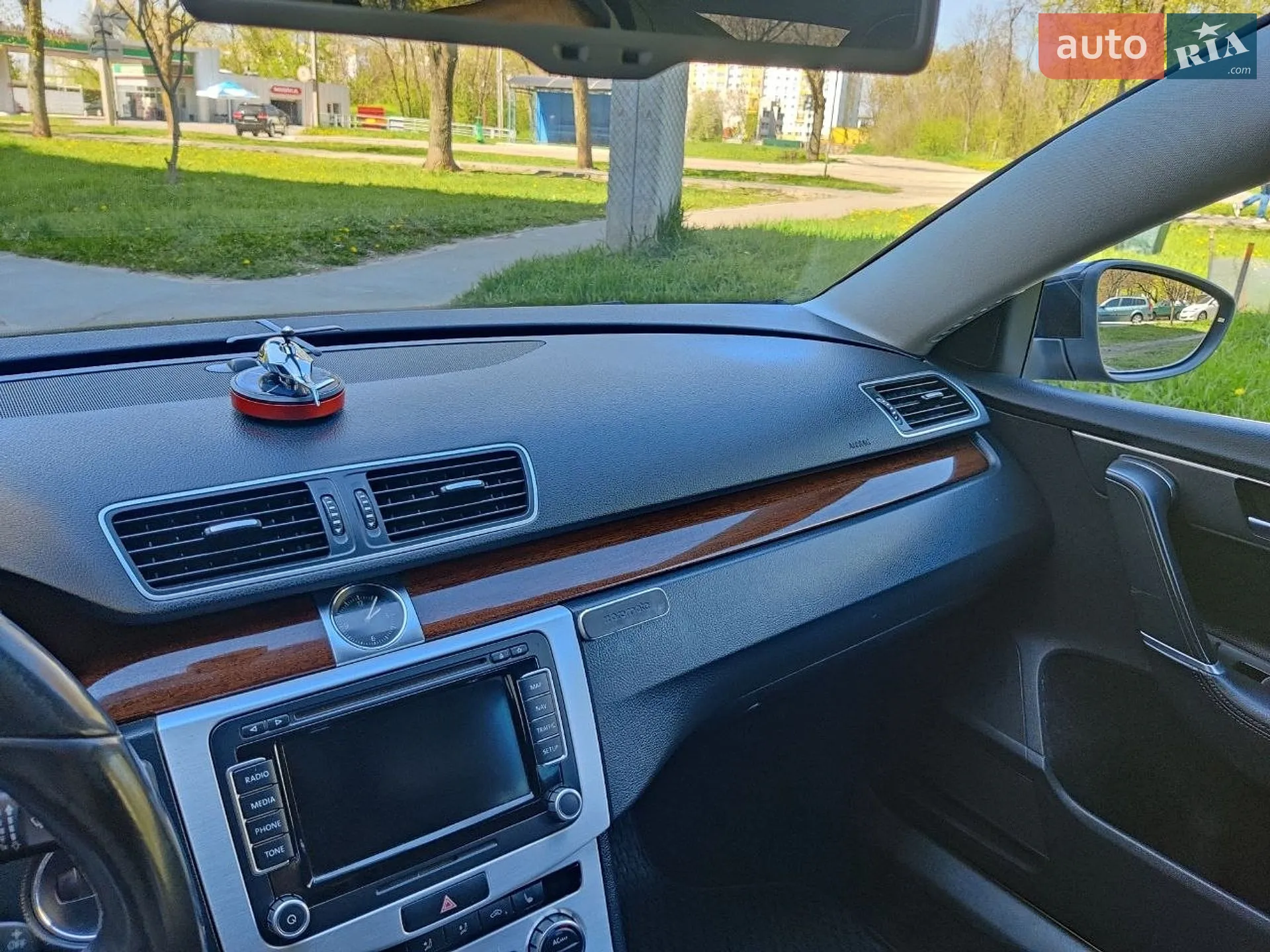 2011 Volkswagen Passat - мініатюра 28