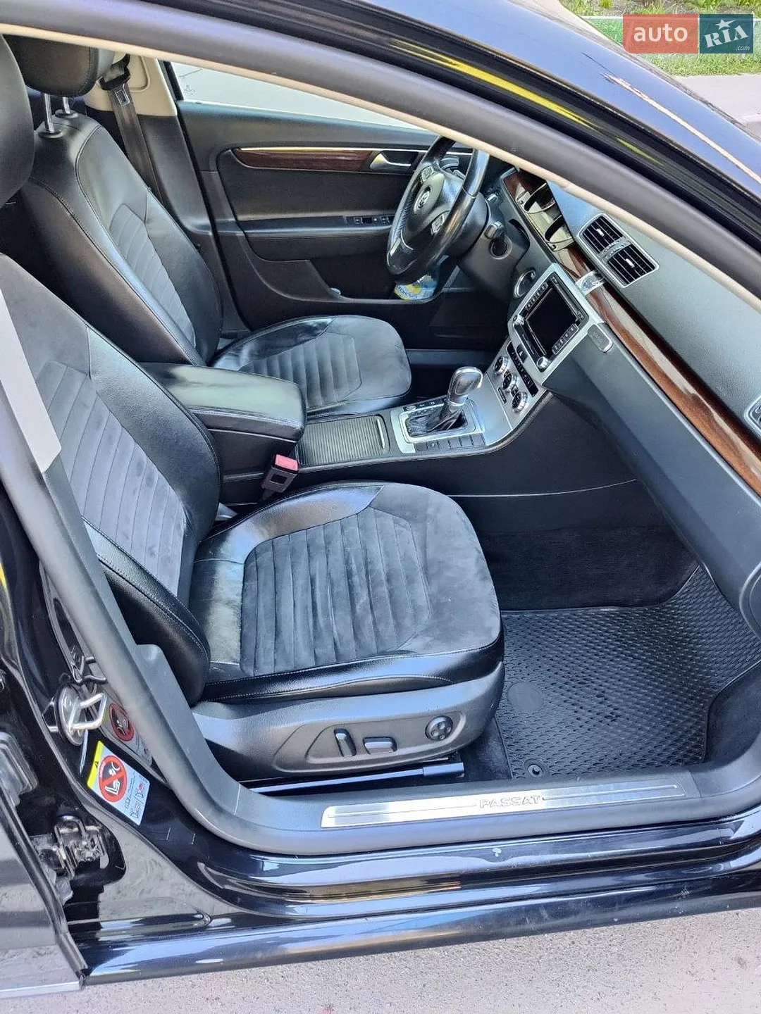 2011 Volkswagen Passat - мініатюра 38