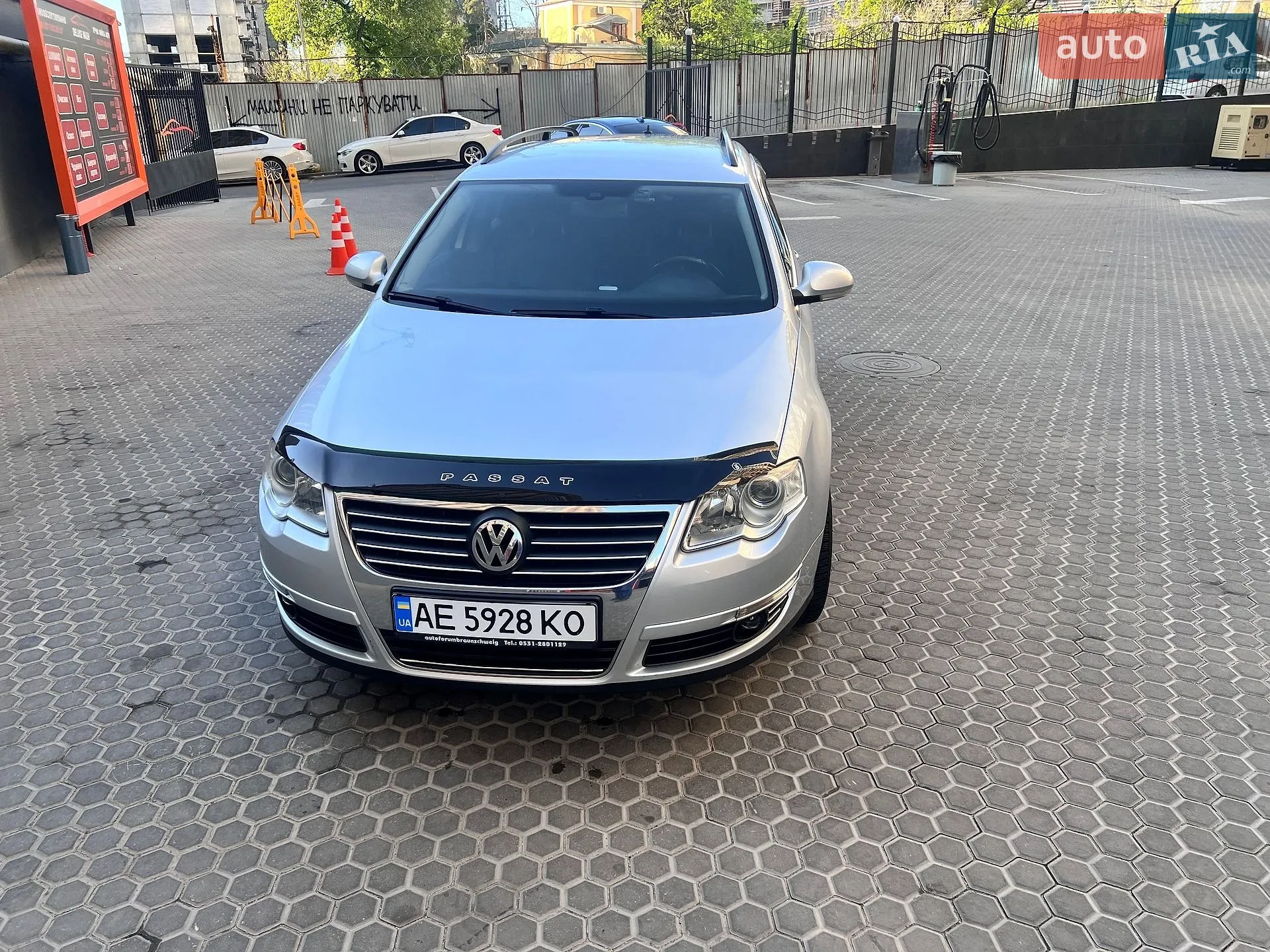 2010 Volkswagen Passat - мініатюра 4