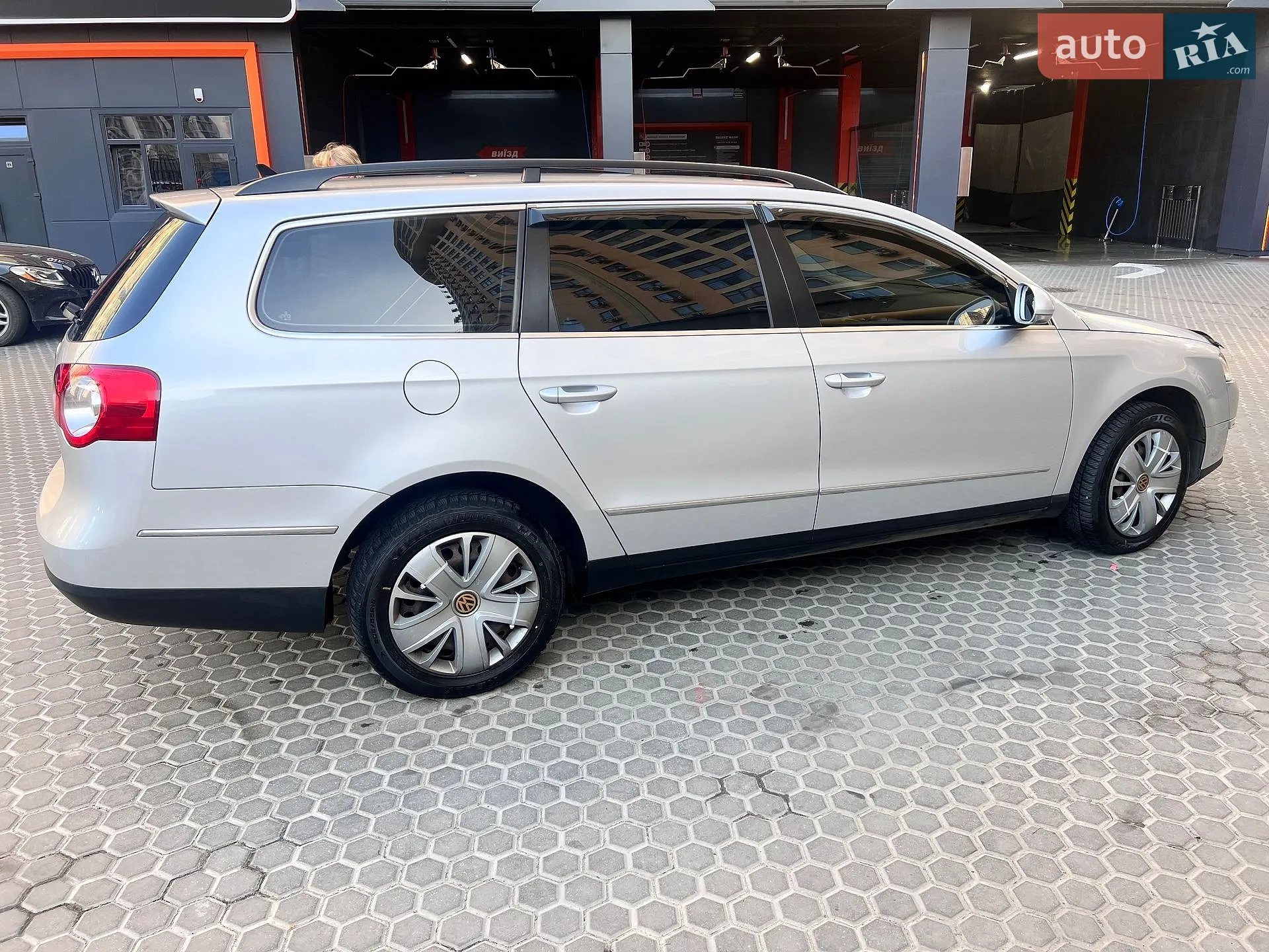 2010 Volkswagen Passat - мініатюра 6