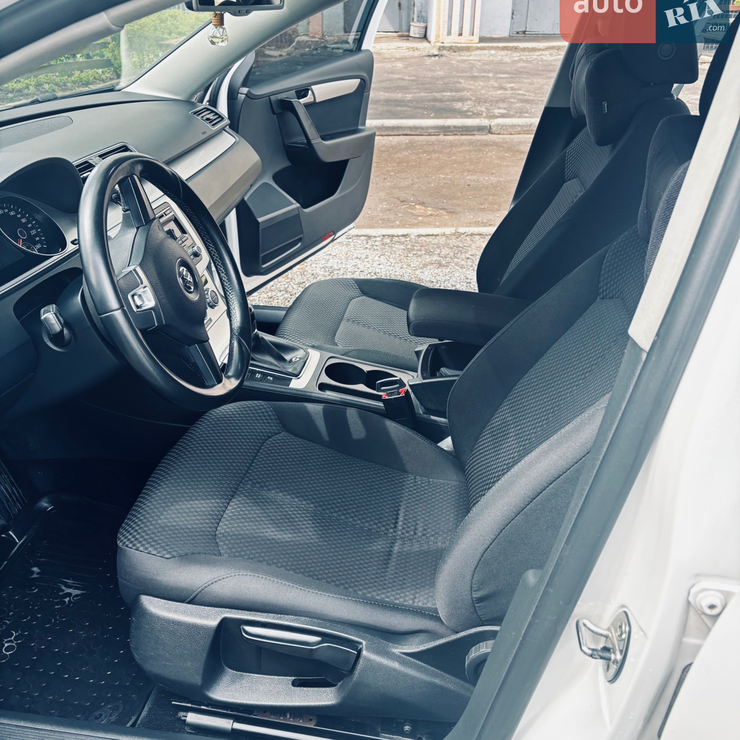 2013 Volkswagen Passat - мініатюра 8