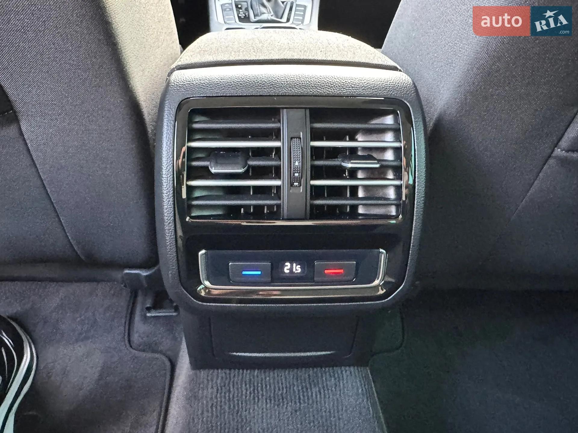 2018 Volkswagen Passat - мініатюра 32