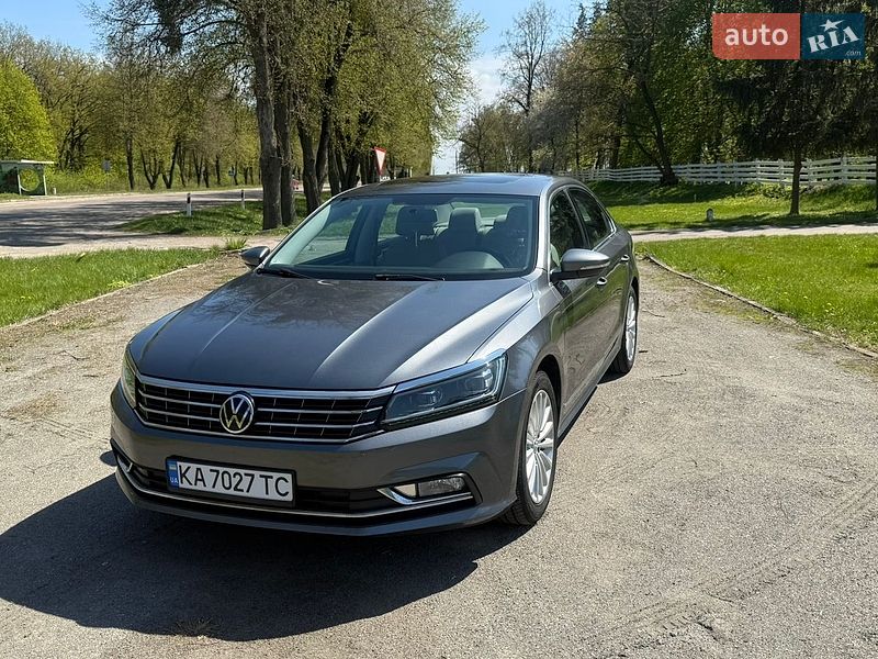 Седан Volkswagen Passat 2016 в Киеве