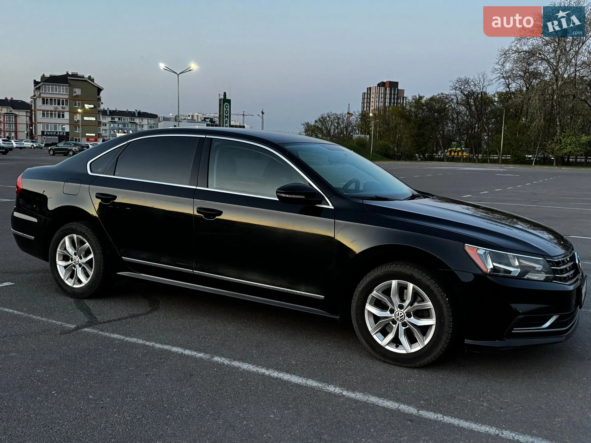 2016 Volkswagen Passat - мініатюра 4