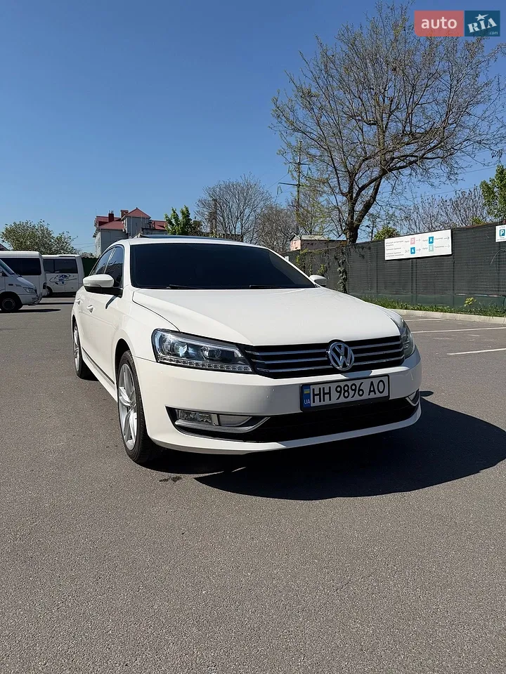2015 Volkswagen Passat - мініатюра 18