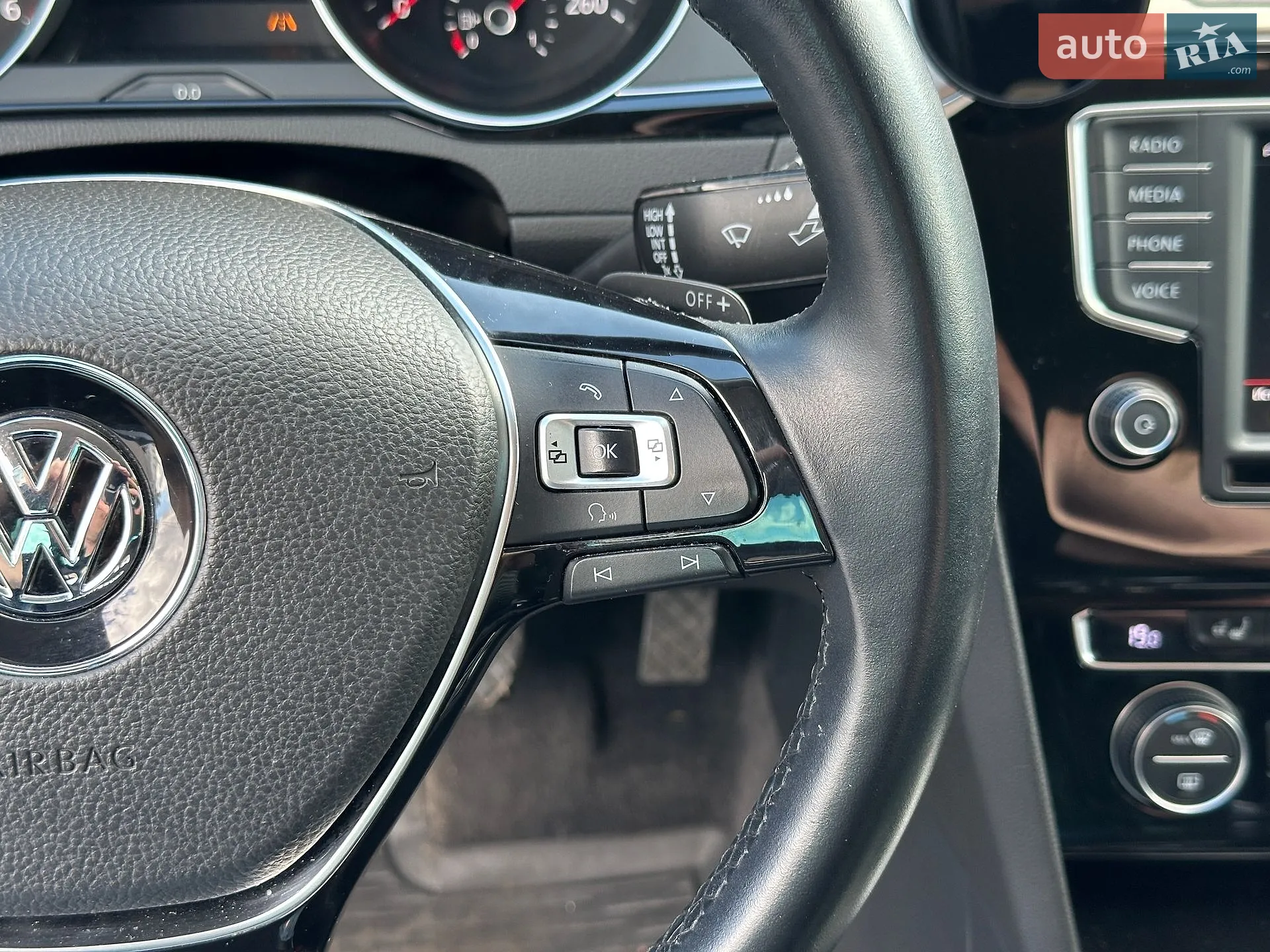 2014 Volkswagen Passat - мініатюра 27