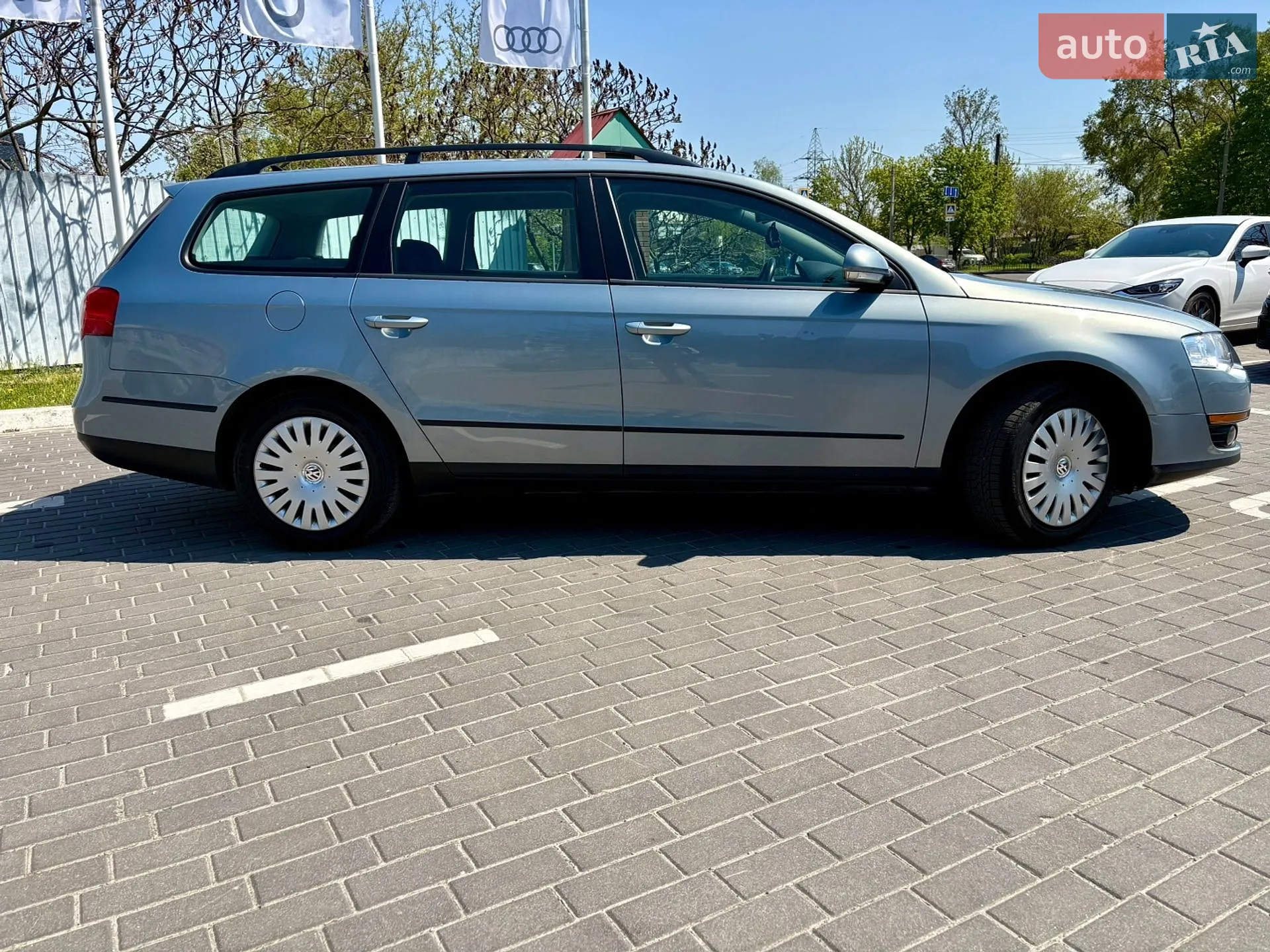 2010 Volkswagen Passat - мініатюра 7