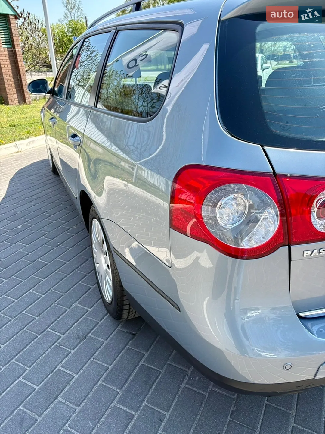 2010 Volkswagen Passat - мініатюра 13