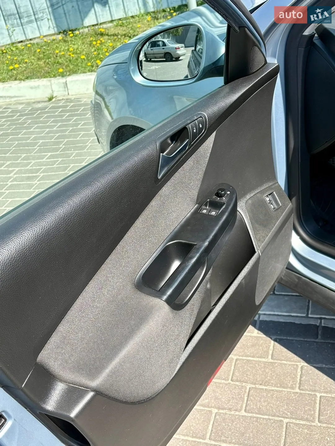 2010 Volkswagen Passat - мініатюра 22