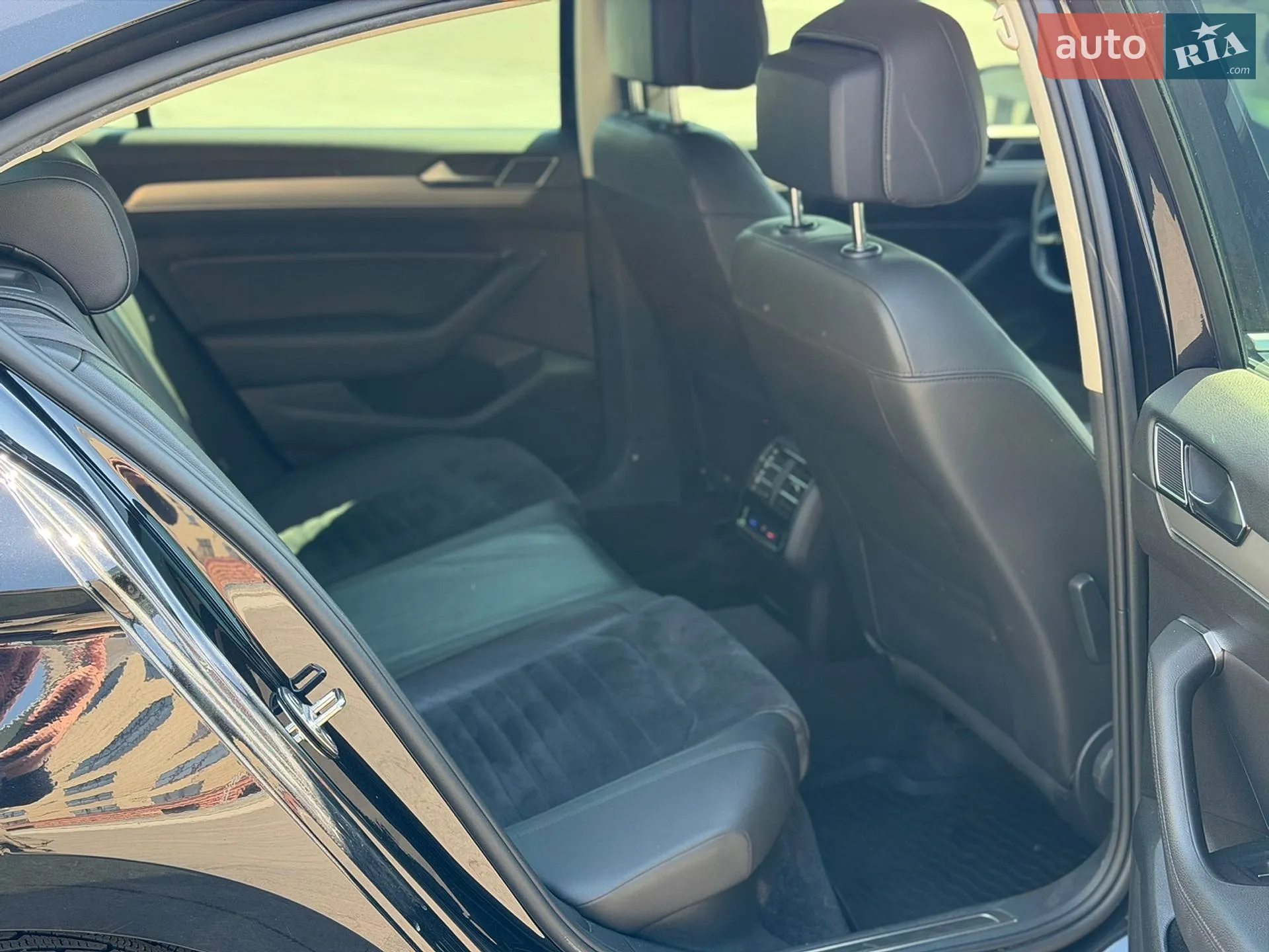 2017 Volkswagen Passat - мініатюра 18